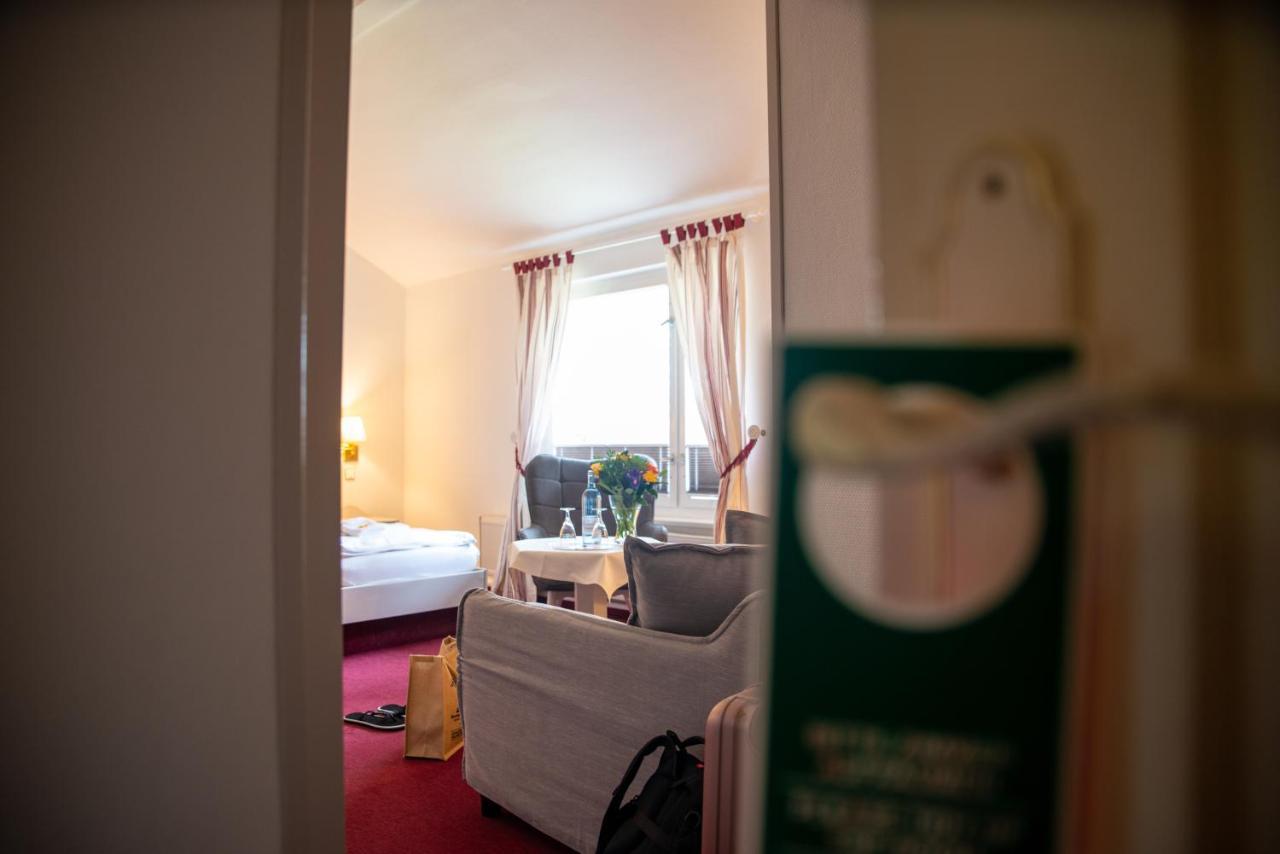 Meeressterne Hotel Weisses Schloss Heringsdorf  Exteriör bild
